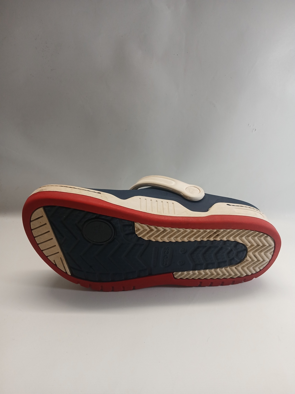 CROCS Navy and White Clog with Red Sole - Picture 8 of 14